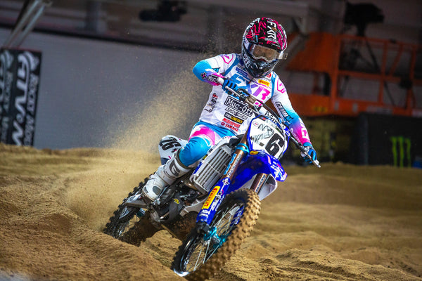 ROUND 5 - 2022 SUPERCROSS - PHOENIX ARIZONA | PHOTO REPORT