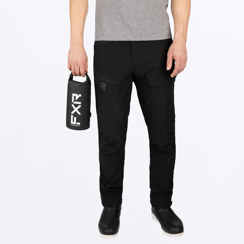 FXRDry2L_Bag_BlackWhite_SKU_243202-1001_Extra2